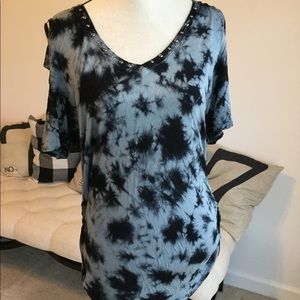 👚 Rock & Republic Tie Dye Top